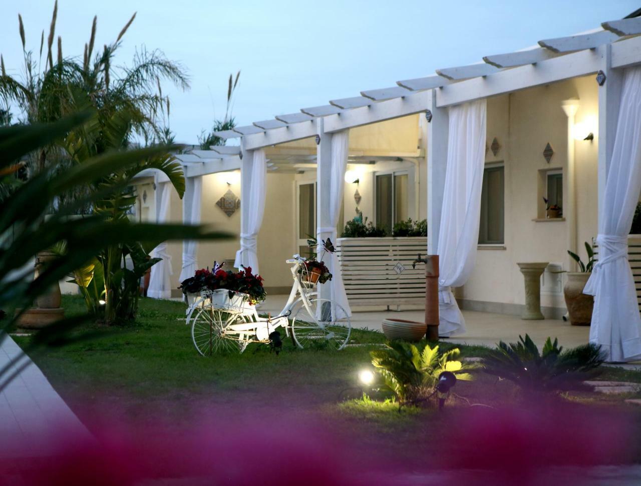 Oasi Siciliana Apartment แตร์ราซีนี ภายนอก รูปภาพ