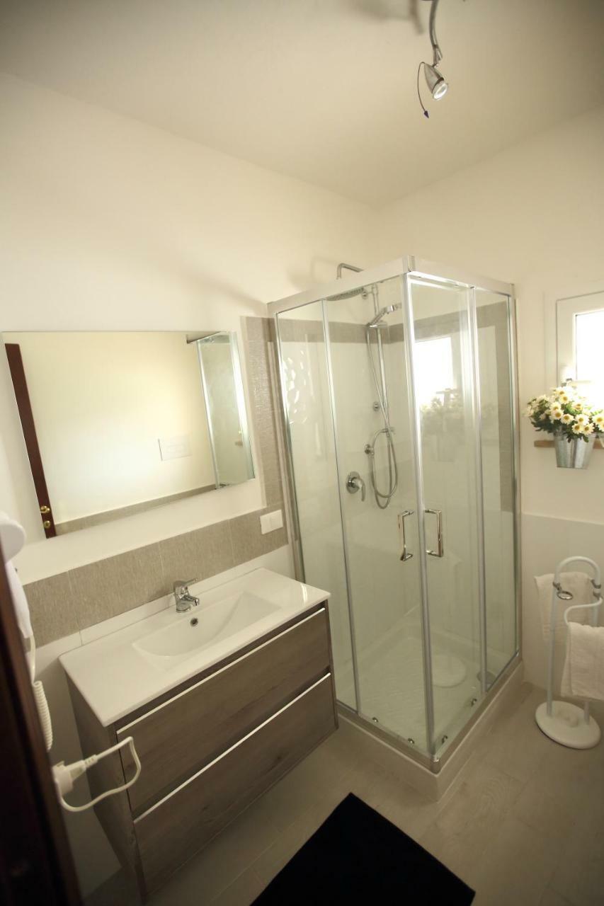 Oasi Siciliana Apartment แตร์ราซีนี ภายนอก รูปภาพ