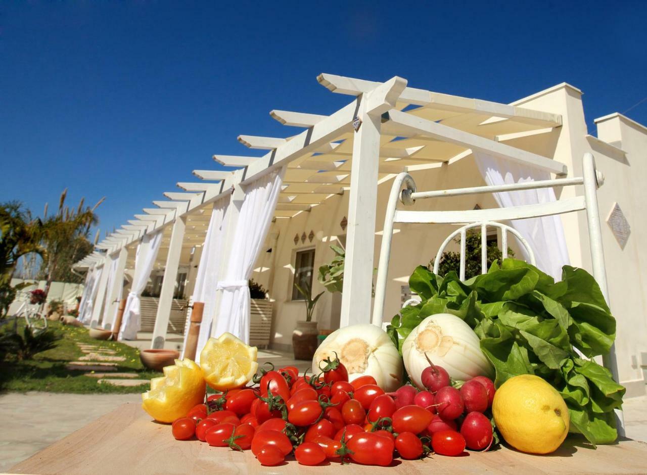 Oasi Siciliana Apartment แตร์ราซีนี ภายนอก รูปภาพ